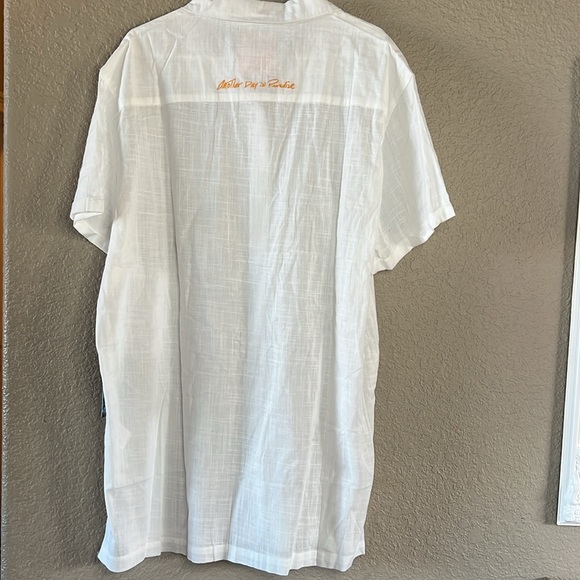 Lucky We Live in Hawaii x Goldfish Kiss Button Down Top - Picture 5 of 9